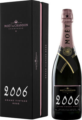 Moet Chandon Rose Vintage 750mL Each | Liquorland